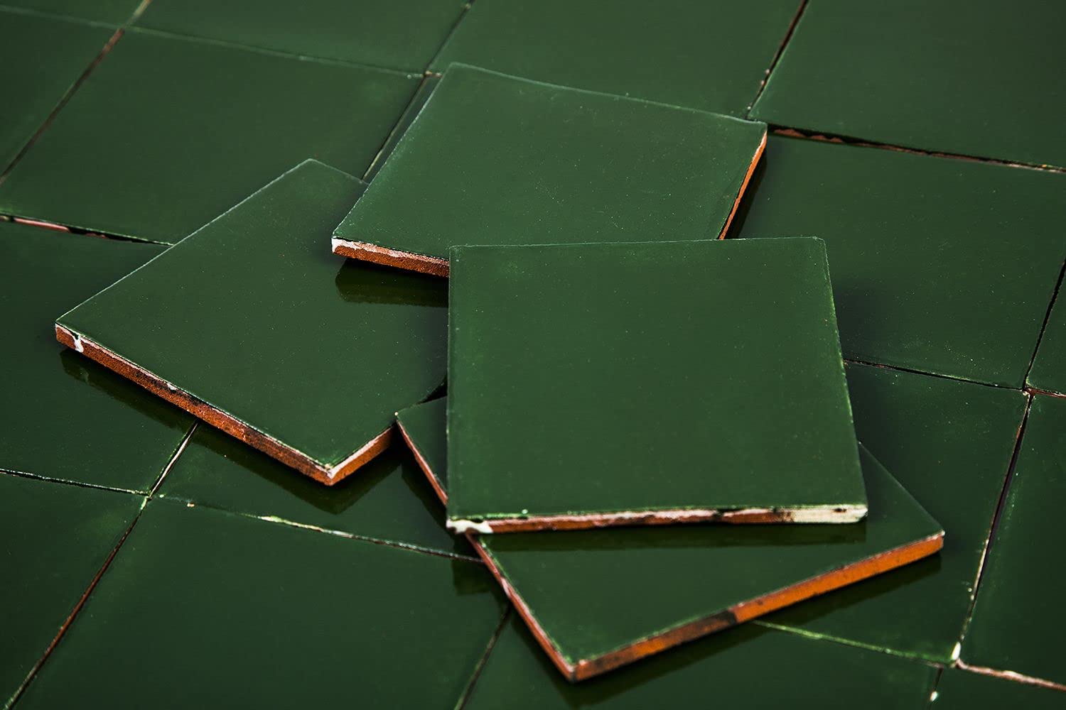 Cerames Azulejos verdes mexicanos monocolor Verde Esmeralda Delgado - azulejos de mosaico, azulejos ceramica monocromáticos para cocina, baño | Un paquete de 90 baldosas verdes ceramica 10,5x10,5 cm
