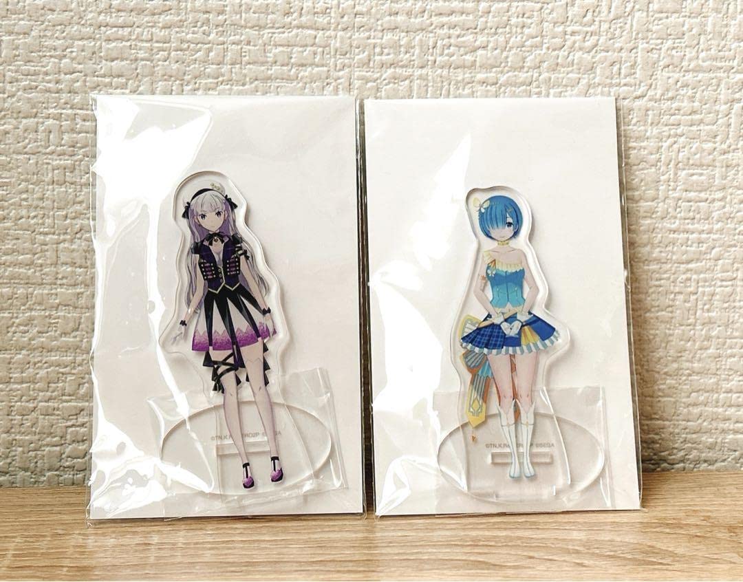 Amazon.co.jp: リゼロ アクスタ アクリルスタンド エミリア レム