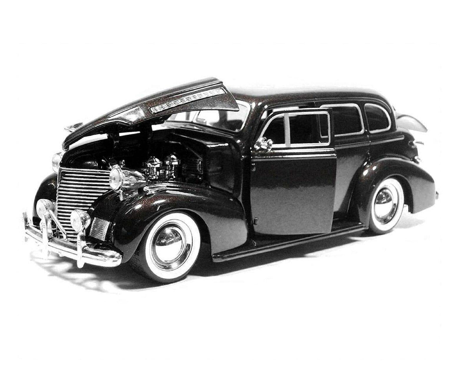 1939 Chevrolet Master Deluxe Black with baby Moon Wheels