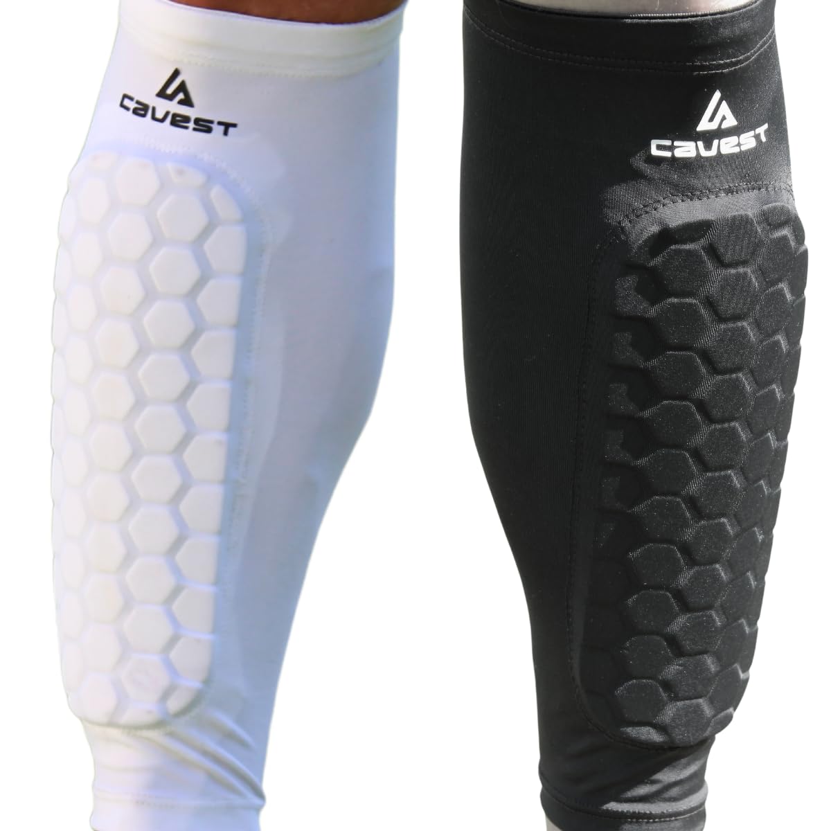 Schienbeinschoner, Fußballstrümpfe mit integrierten Schienbeinschonern, Socken mit integriertem Schutz für Kinder und Erwachsene (Schwarz, M)