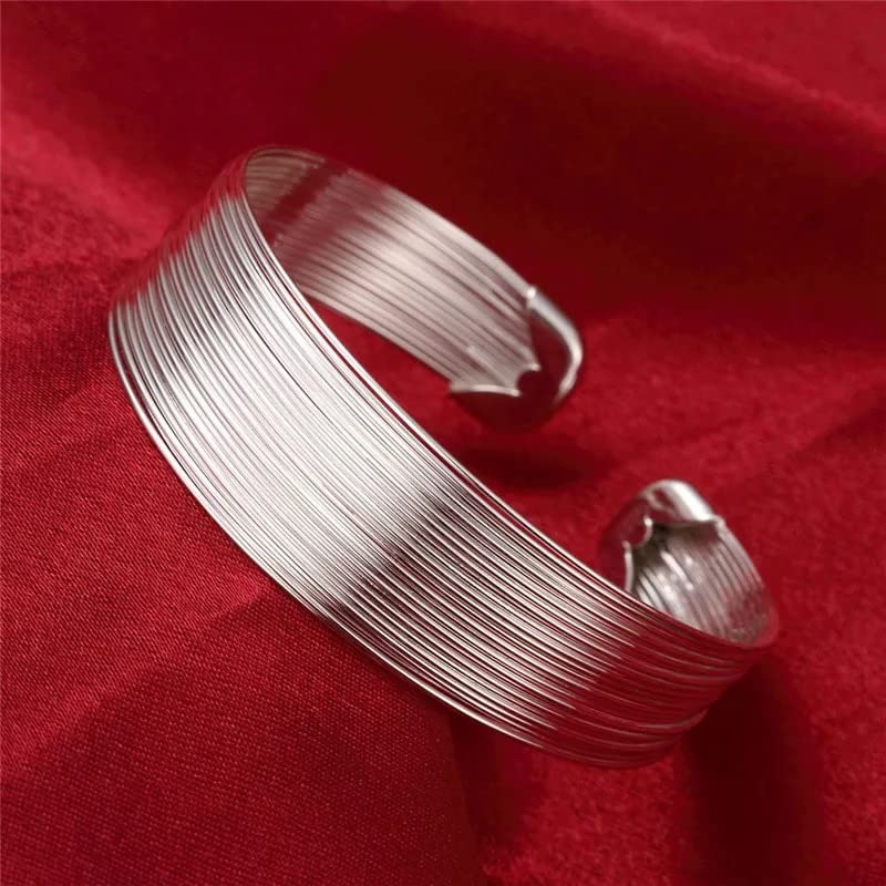 Bracelets de manchette mariée : lignes élégantes pour votre mariage