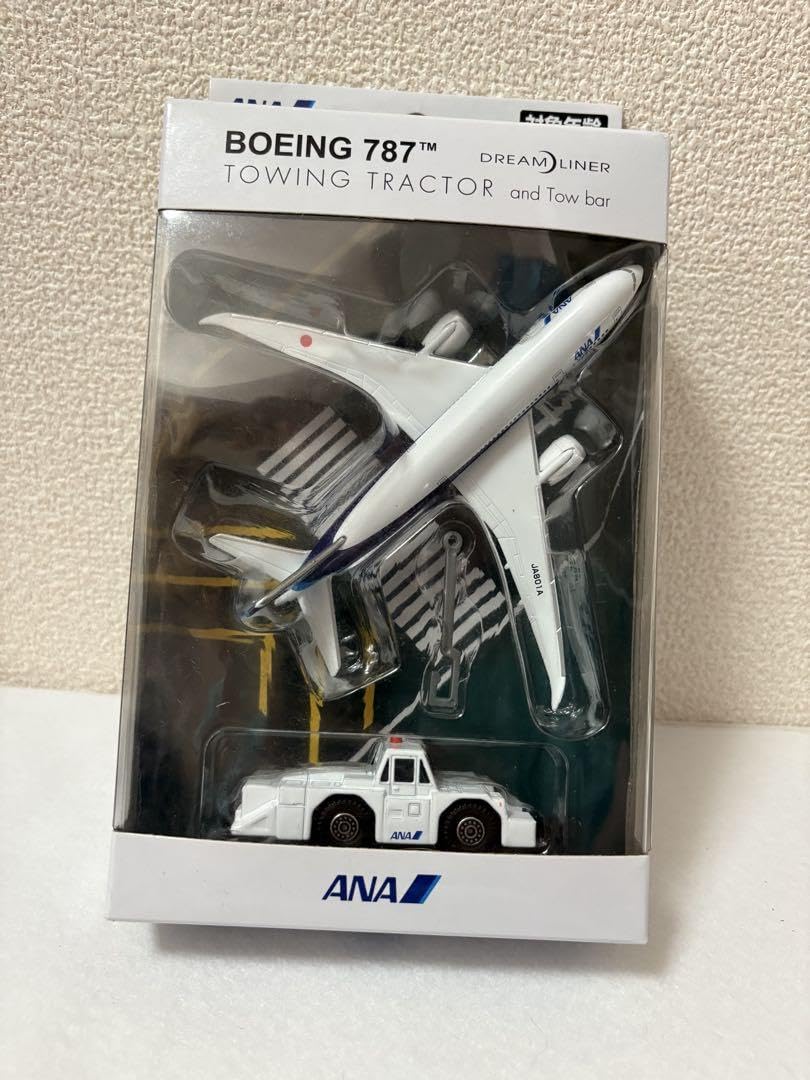 Amazon.co.jp: ANA Boeing 787 ミニチュア トーイングトラクター付き