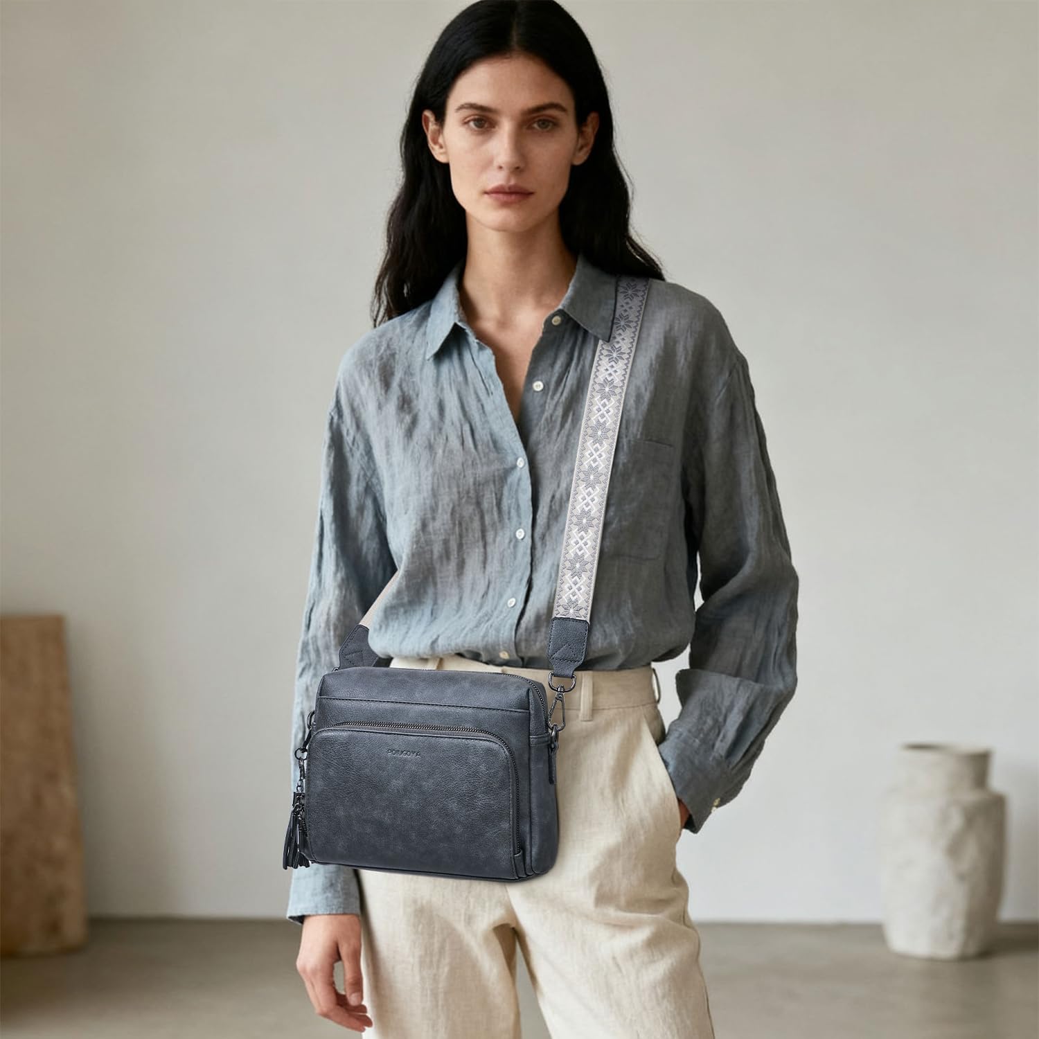 POIUGOYA Crossbody Purses for Women Trendy,Vegan Leather Medium Crossbody Bag,Women's Crossbody Travel Purse Built in Wallet: Dark Gray