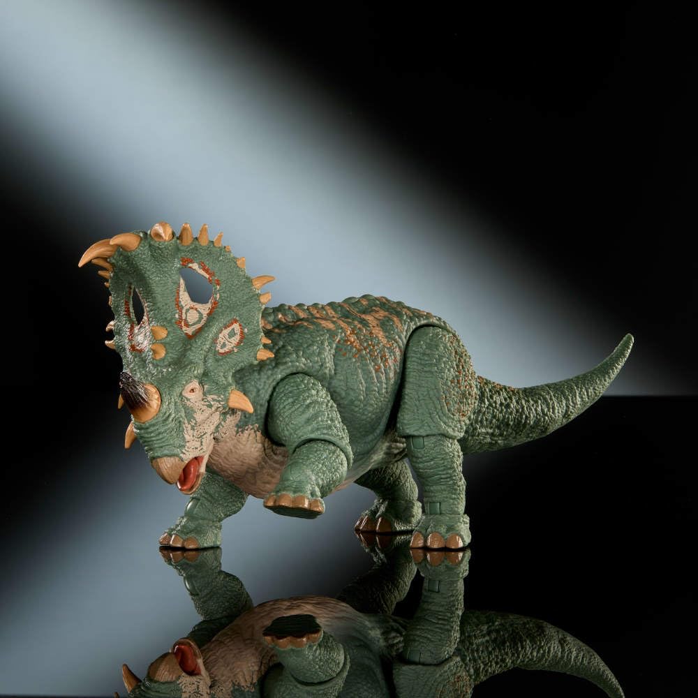 Mattel Jurassic World Kolekcja Hammonda Sinoceratops, figurka dinozaur deluxe, duża zabawka, punkty ruchu, ogon do ustawiania w różnych pozach, zabawka dla dzieci 8+, JKG88