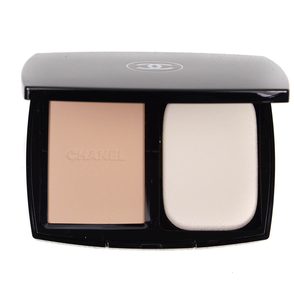 Vitalumiere Compact Douceur By Chanel 12 Beige Rose Spf10 13g