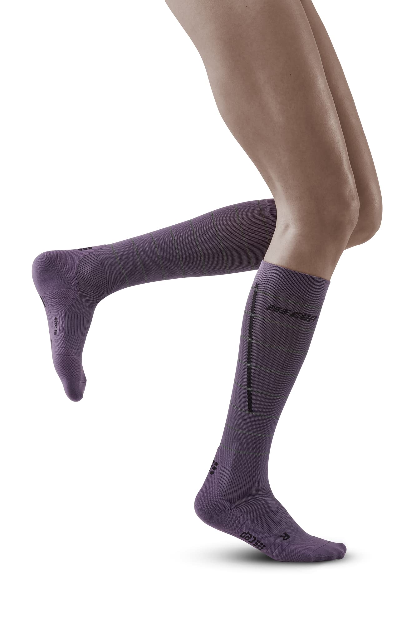 CEP - REFLECTIVE COMPRESSION SOCKS für Damen | Reflektierende Laufsocken in lila | Größe II | S