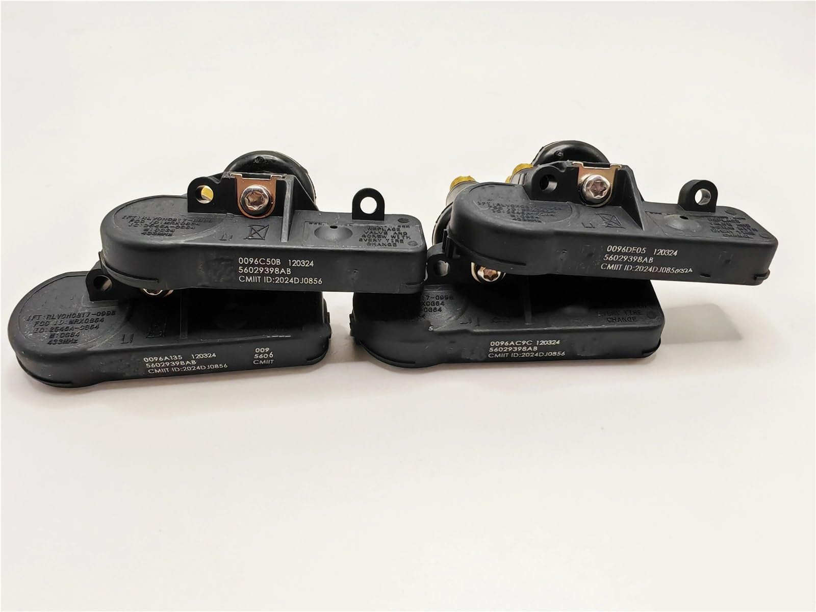 Monitor ciśnienia w oponach Pasuje do Chryslera Pasuje do Dodge'a Pasuje do Durango Jeepa Grand Cherokee Fiata 4PCS Czujnik ciśnienia w oponach Cyfrowy miernik ciśnienia w oponach