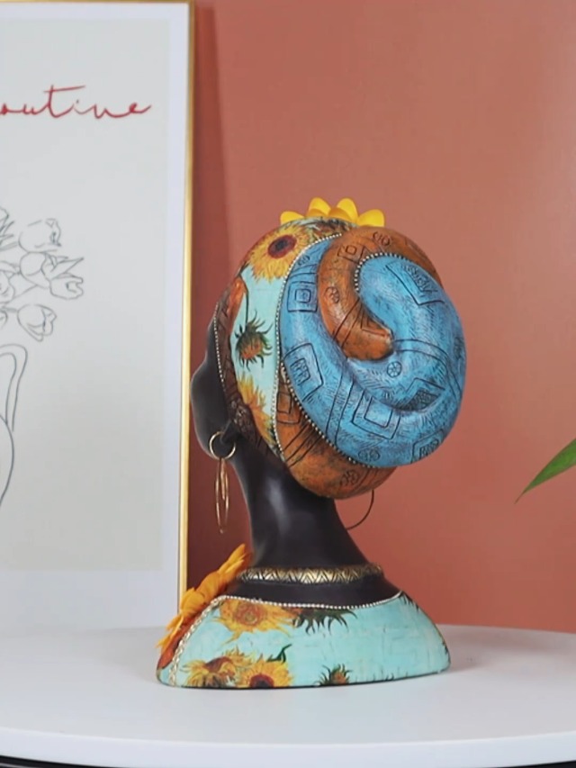 Estatua busto africano decorativa en resina y madera miniatura 7