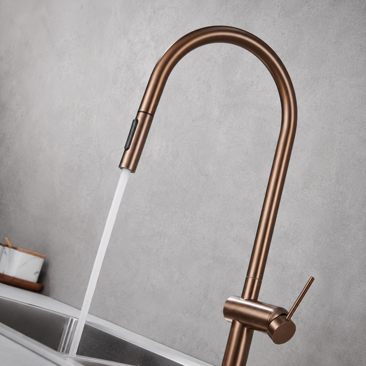 Grifo Cocina Extraíble con Doble Función | Grifo Fregadero Cocina Monomando Flexible y Giro 360° | Diseño Moderno IMEX Berna (Oro rosa cepillado)