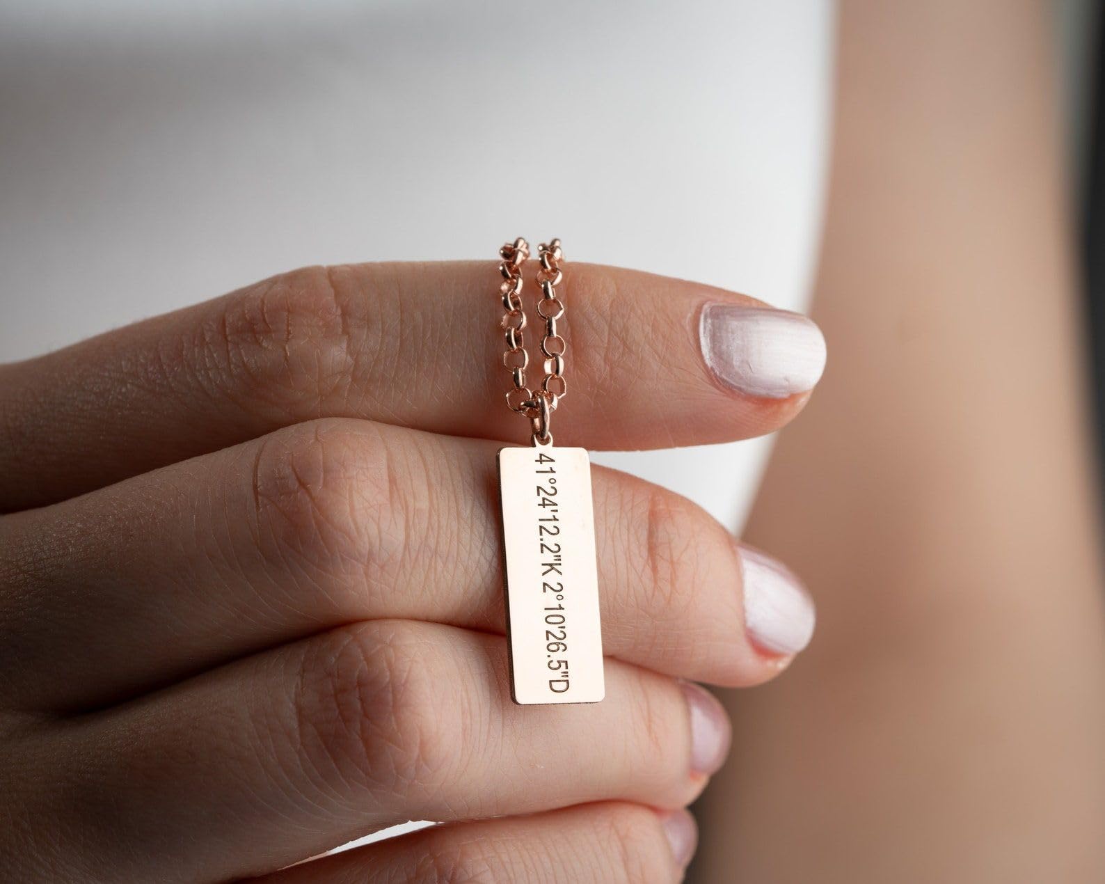 Personalizado barra collar, nombre plata grabado delicado fecha coordenada fecha de nacimiento oro