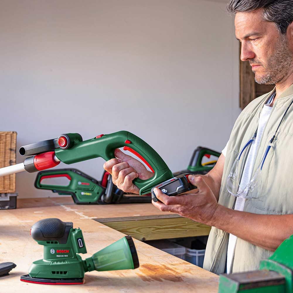 Bosch UNIVERSALGRASSCUT 18V-23-450 P4A 18v akumulatorowa podkaszarka do trawy 230 mm bez baterii