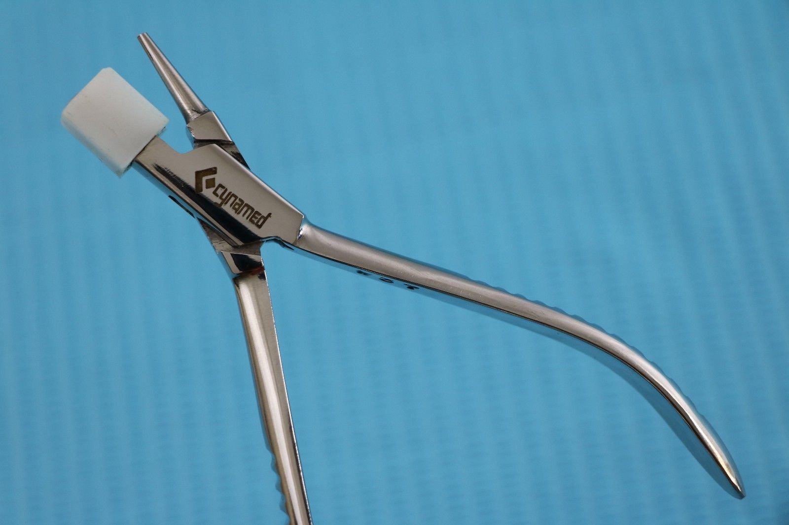 NEW PREMIUM GRADE FRAME BENDING ! ROUND METAL FLAT NYLON OPTICIAN OPTICAL PLIER-CYNAMED USA