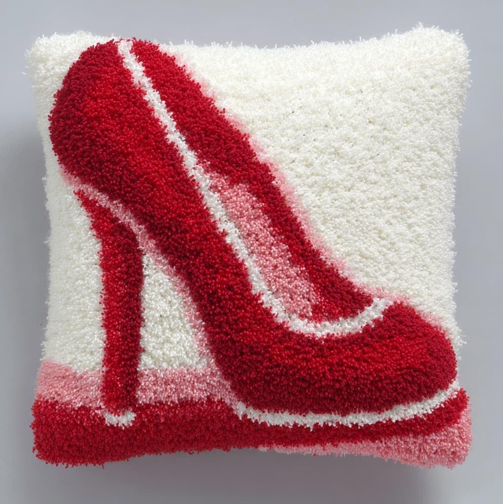 Wallustrioaw Latch Hook Pillow Case Kits,High Heel,Embroidery Kits Diy Latch Hook For Aadults Cross Stitch Cushion,17X17in