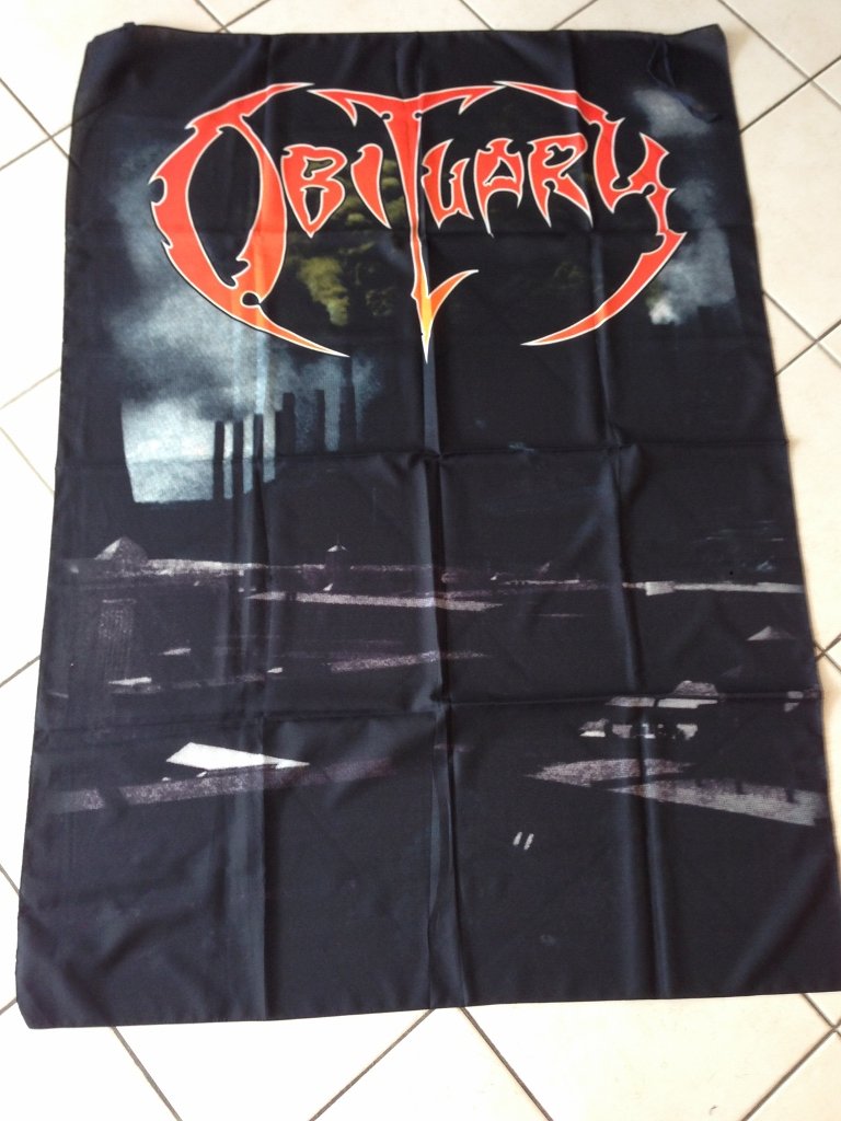 Obituary drapeau tissu 133x94cm ideal pour decorer votre studio
