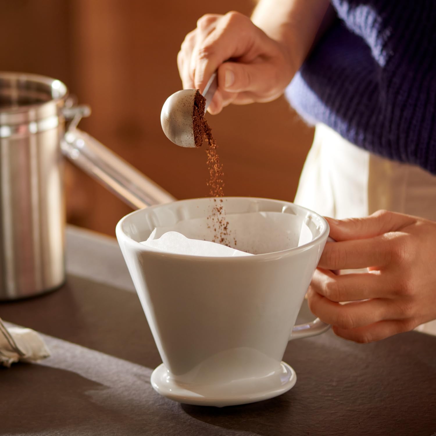 Tchibo Kaffeefilter Größe 4 Großpackung 1440 Stück - Premium Qualitätspapier Filtertüten 18x80, nachhaltig, aromatisch, kompostierbar & umweltschonend, weiß