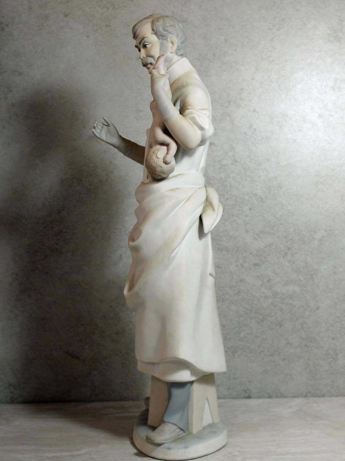 LLADRO 優しいドクター Lladro Female Physician – Hannasofblowingrock