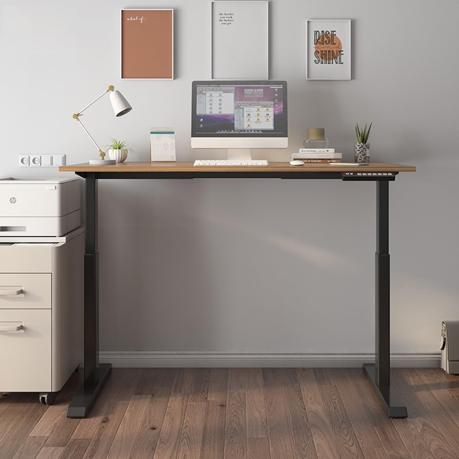 Convertitore elettrico da scrivania regolabile in altezza per sedersi a stare in piedi, per postazione di lavoro di casa e ufficio, design moderno con scrivania spaziosa e meccanismo di sollevamento
