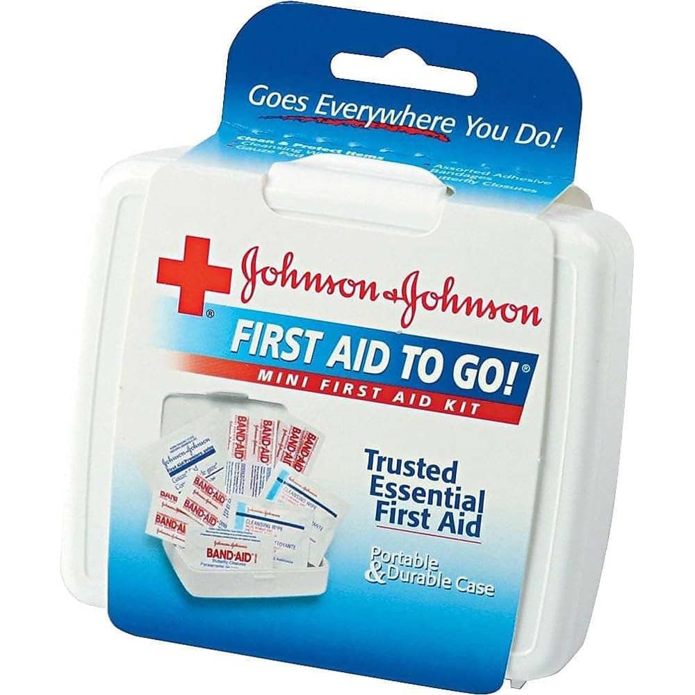 Amazon.com: JOHNSON & JOHNSON First Aid to Go Kit 12 Items 1