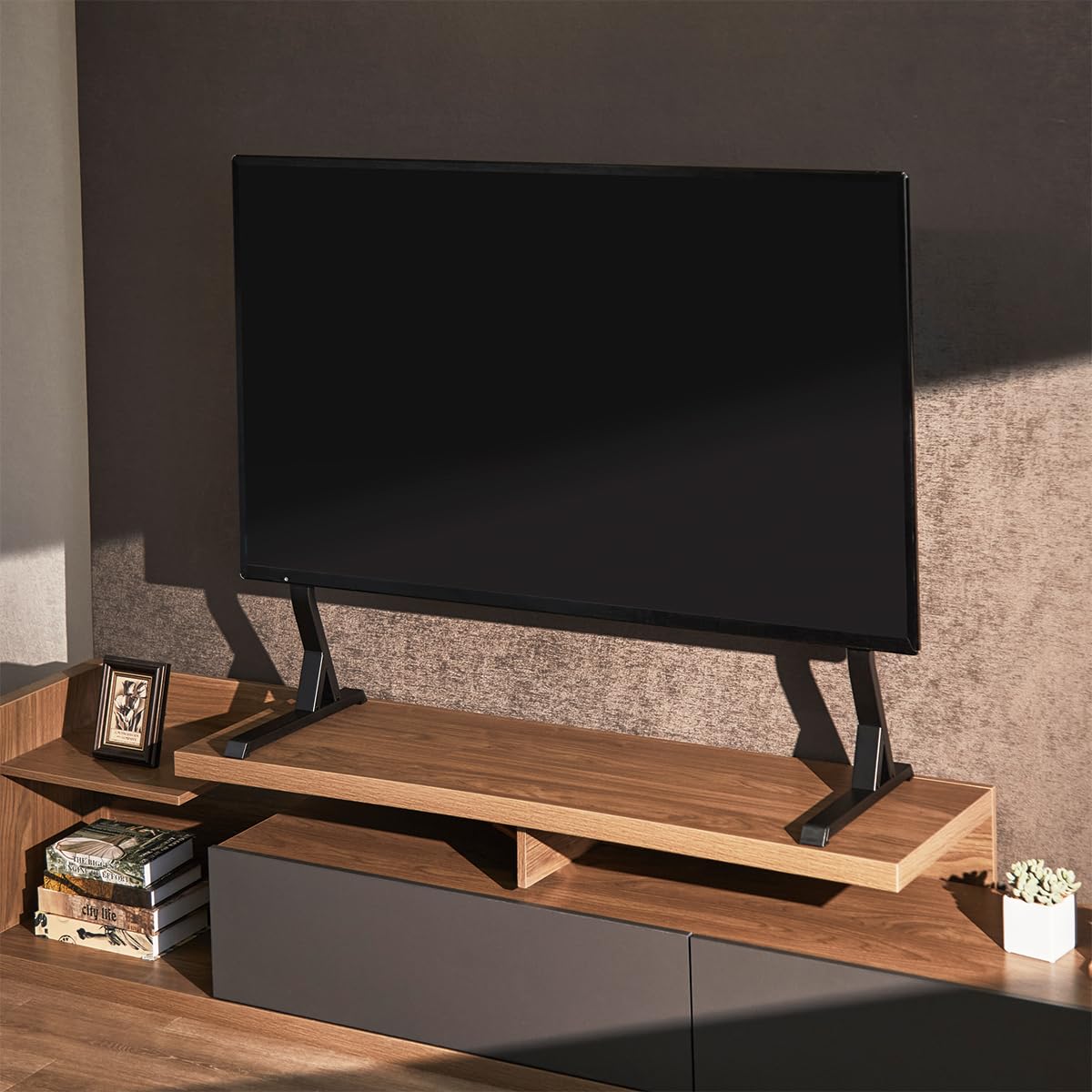 LogiLink BP0200 - Supporto per TV/monitor per 45-90", altezza regolabile, portata max. 60 kg