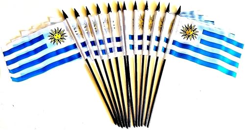 Miniatura 130 de Paquete de 12 banderas de escritorio de oficina en miniatura de poliéster internacional de 4 x 6 pulgadas, 1 docena de banderas pequeñas de 4 x 6