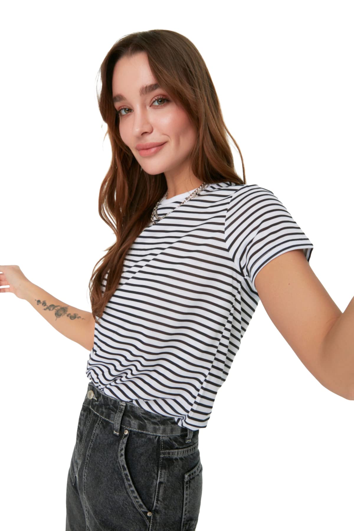 Trendyol FeMan Basics Regular fit Basic Crew Neck Knit T-Shirt Schwarz