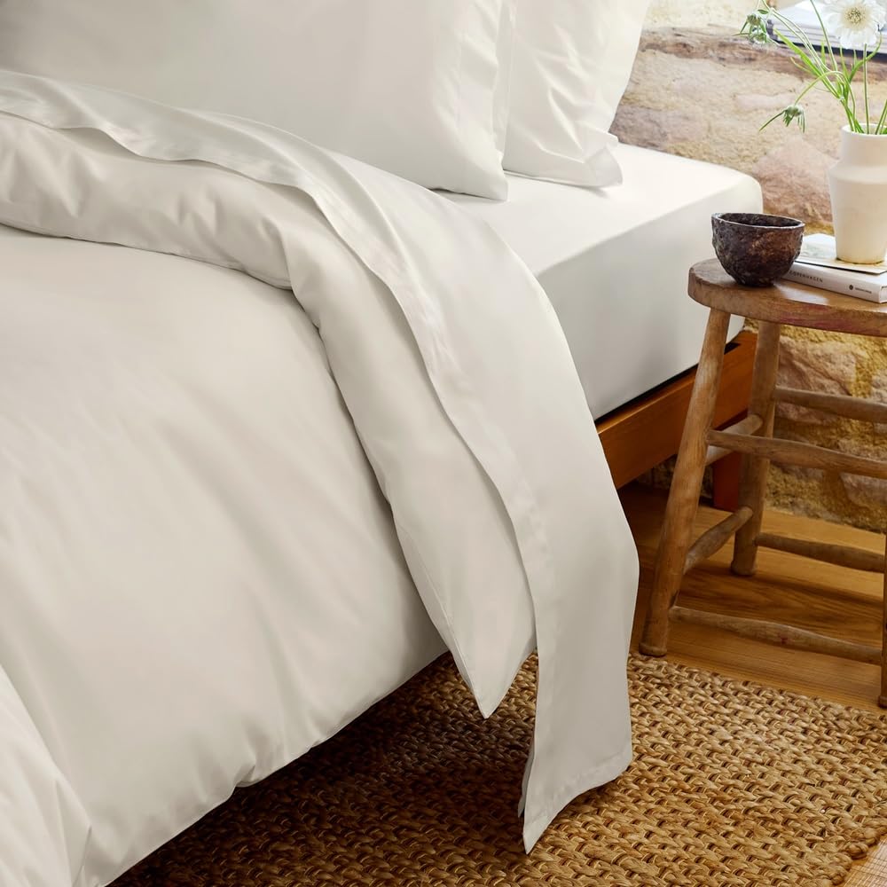 Christy 200TC Organic King Flat Sheet | Ivory Off-White | 100% Certified Organic Cotton Bedding | Super Soft and Smooth Bed Linen