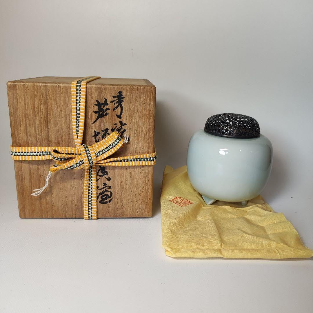 Amazon｜初代 涌波蘇嶐造 青瓷芦垣香炉 純銀火屋 （諏訪蘇山）｜仏壇用 