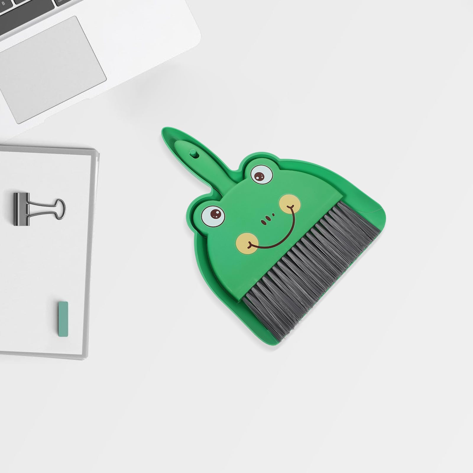 LUOZZY Mini Dustpan and Brush Set Cartoon Frog Pattern Small Broom and Dustpan Cleaning Tool for Home Office Desktop Supplies - Green
