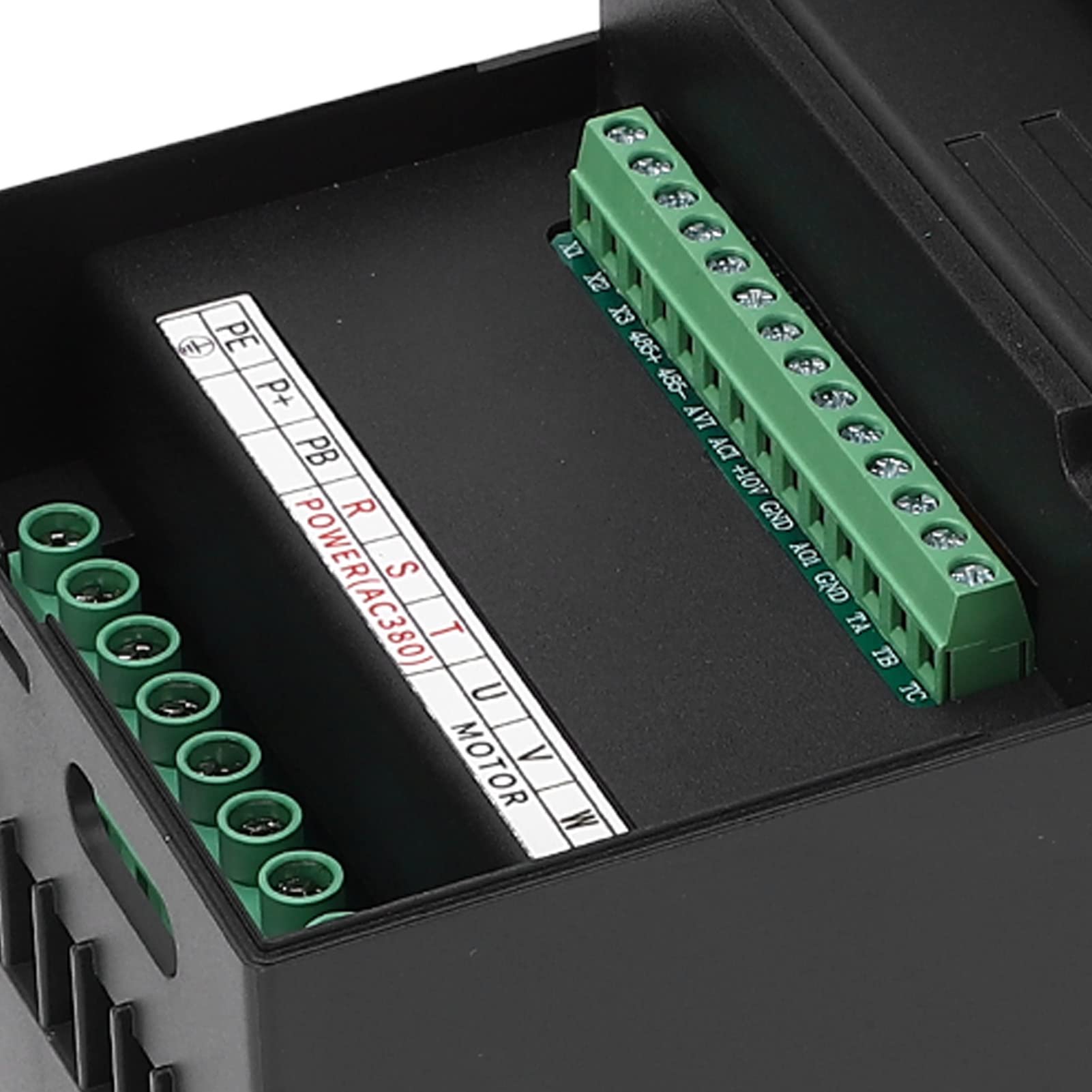 Convertitore di frequenza a frequenza variabile da 4KW Ingresso monofase CA 200 V‑240 V Convertitore di frequenza in uscita trifase CA 0‑240 V con unità di frenatura RS