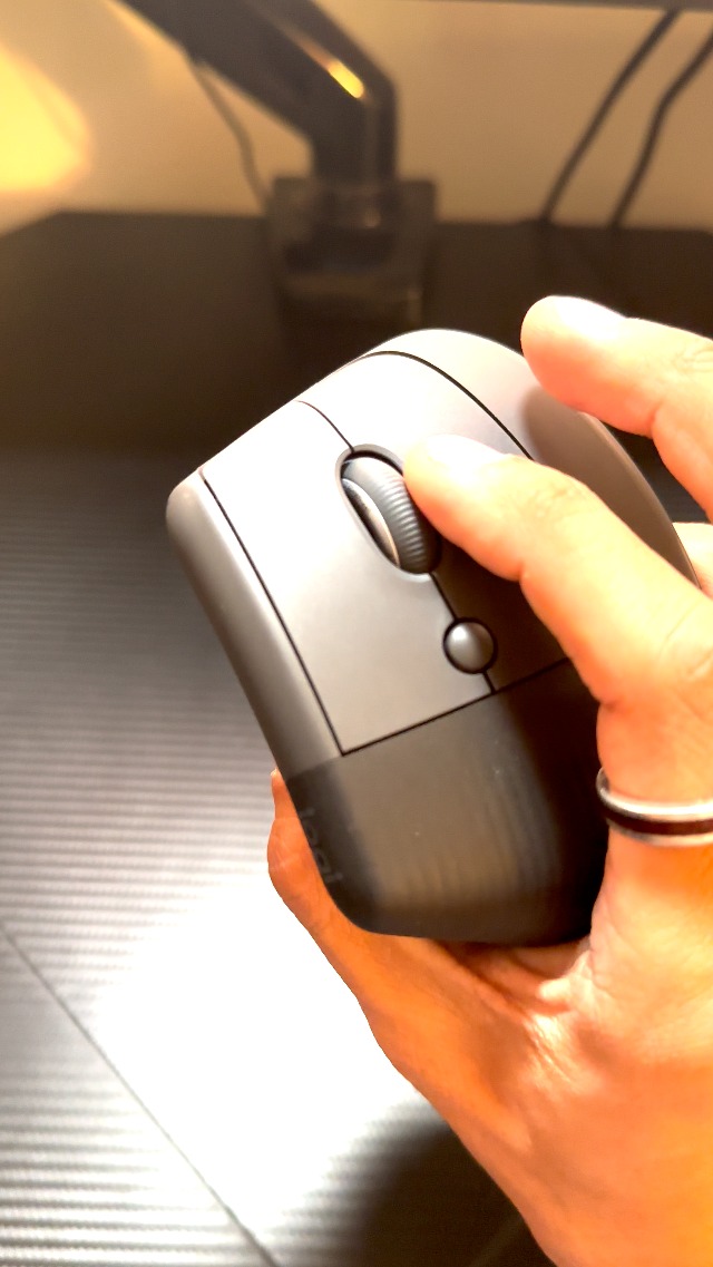 Logitech Lift Vertical Ergonomic Mouse, Wireless, Bluetooth or Logi Bolt USB Receiver, Quiet clicks, 4 Buttons, Compatible with Windows/macOS/iPadOS, Laptop, PC - Graphite : Electronics