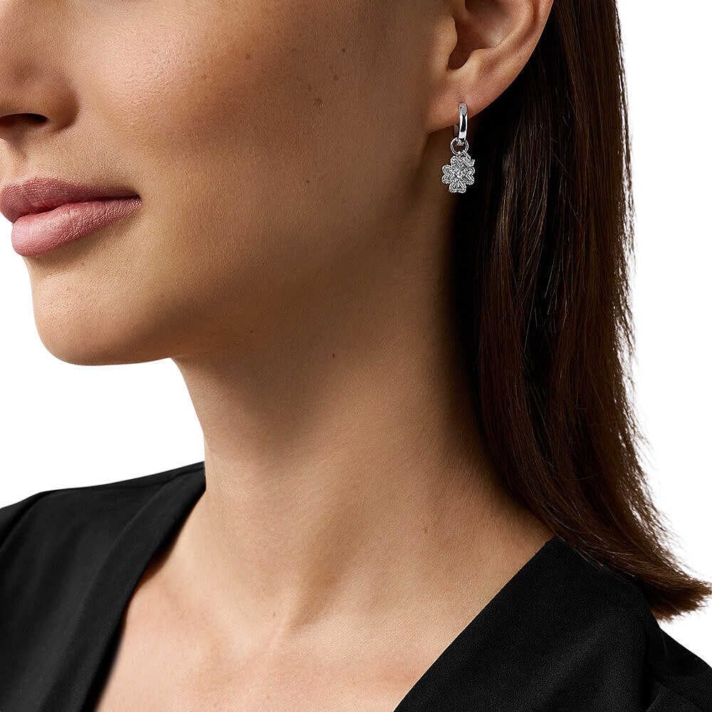 Emporio Armani Orecchini da donna in acciaio inossidabile o semi-preziosi con chiusura a cerchio, a gancio o a perno, Argento vecchio