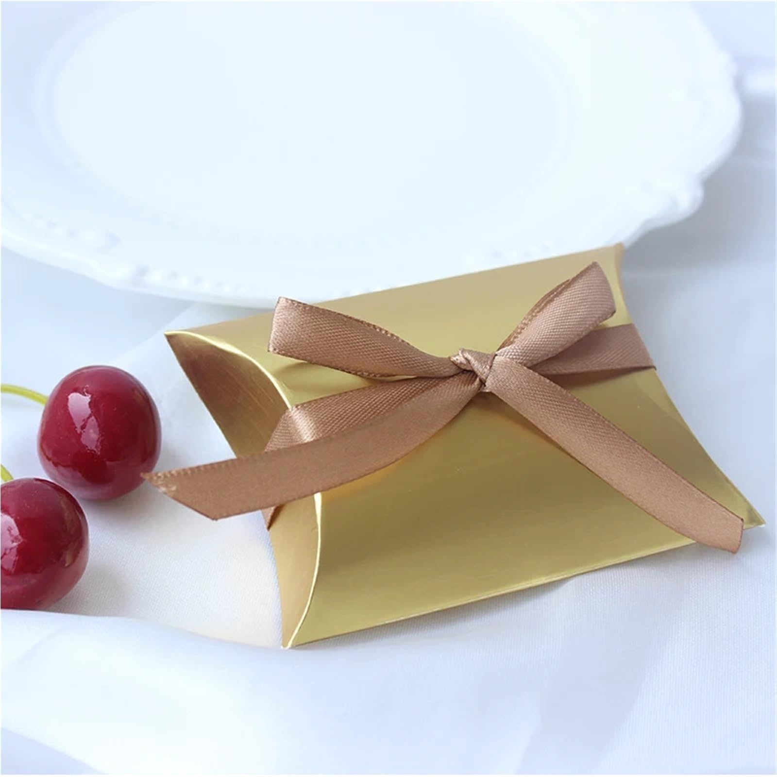 25 goldene Geschenkboxen for Kissen und Süßigkeiten