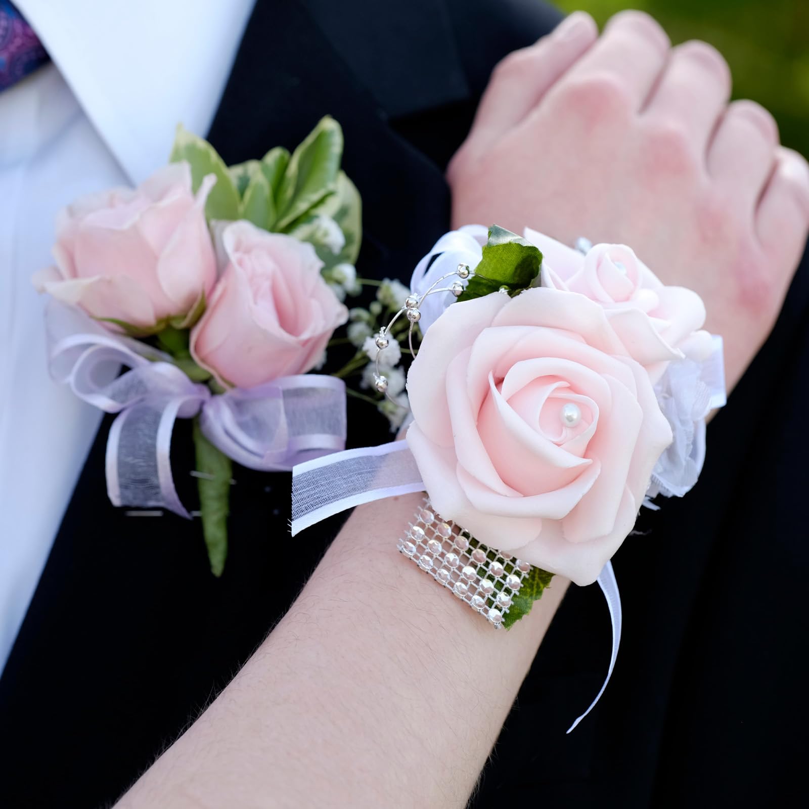 Set da 2 Pezzi di Fiori da Polso con Rose, Bracciale di Perle da Sposa E Damigella D'onore con Fiore a Foglia Per La Decorazione Floreale a Mano del Ballo di Fine