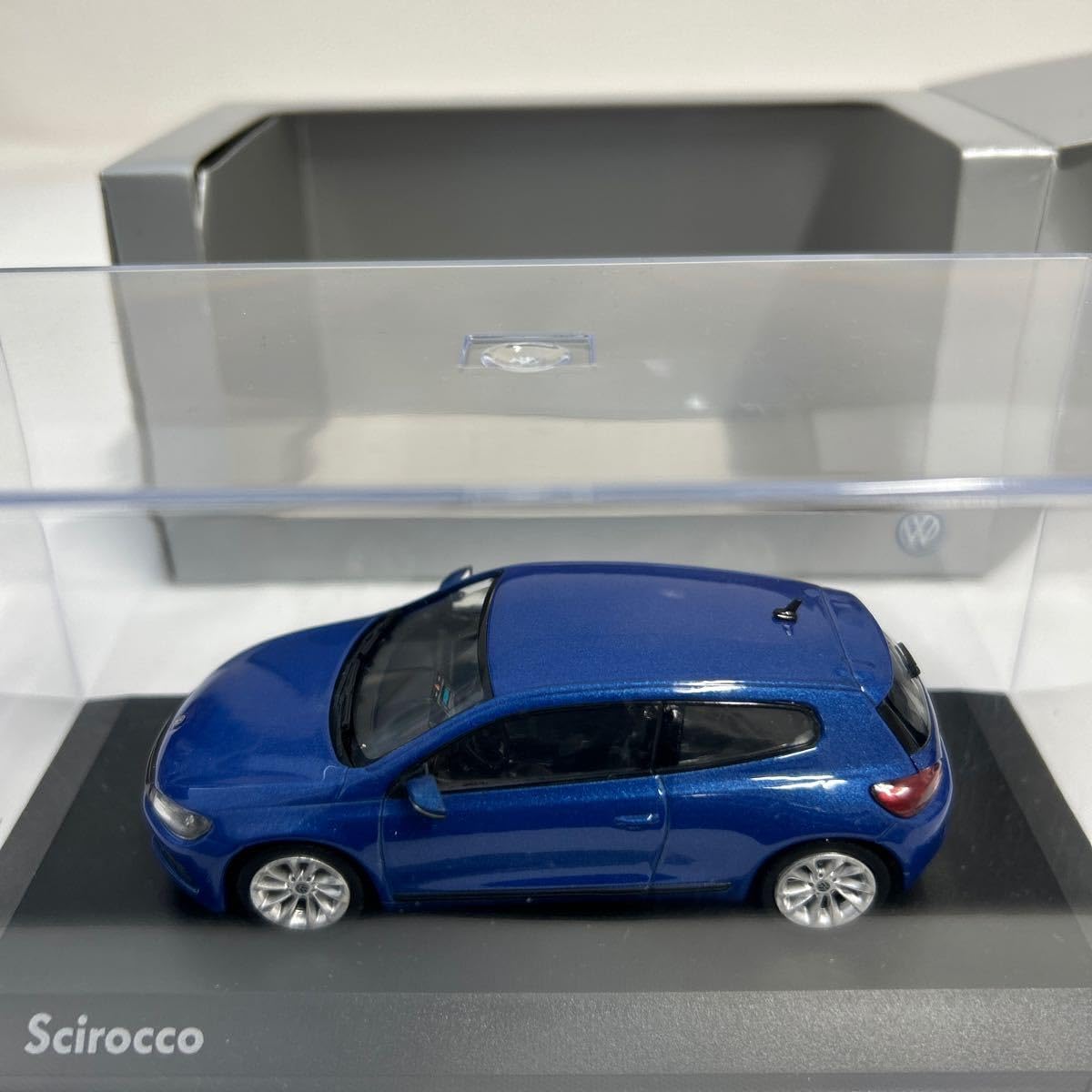 Amazon | Volkswagen ディーラー特注 1/43 Scirocco Blue