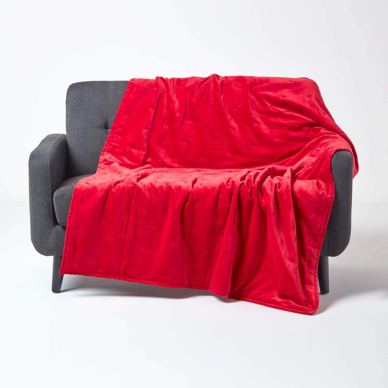 B&Q -  Red Velvet Quilted Throw150 X 200 Cm