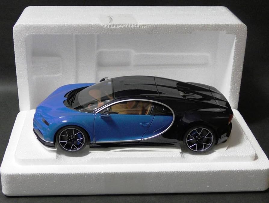Amazon.co.jp: 1/18 ブガッティ シロン オートアート フレンチ