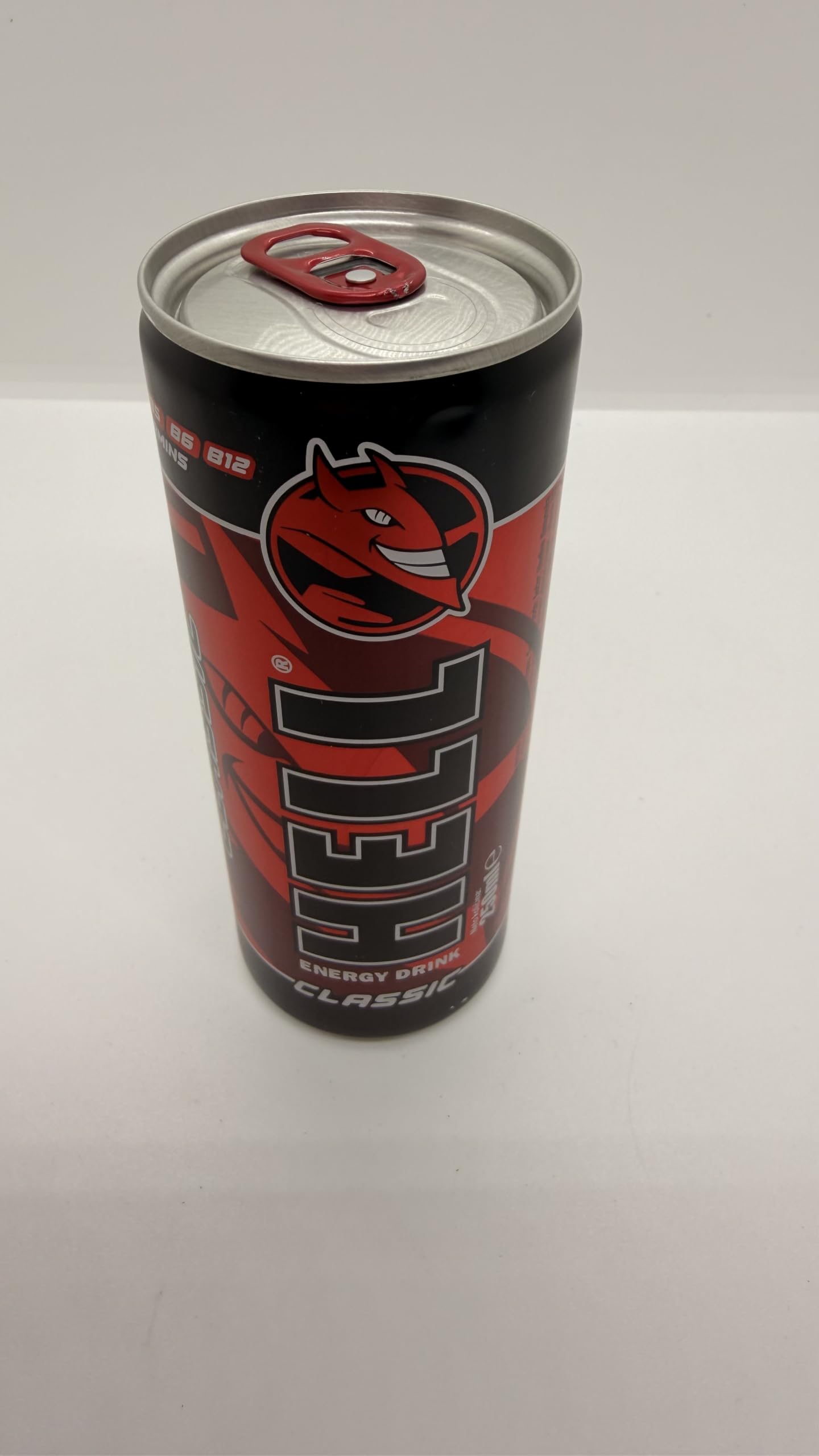 HELL CLASSIC Energy Drink | +20% More Caffeine | Vitamins B2, B3, B6, B12, C & D | No Preservatives | Environmentally Friendly Packaging | 12 x 500 ml | Compatible with HELL Energy