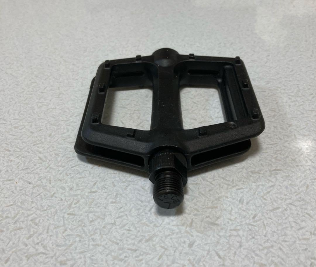 Amazon.co.jp: フラットペダルVP-536 ブラック プラスチック製 : 楽器