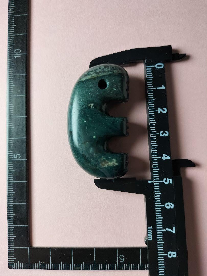Amazon.co.jp: 天然石 津軽錦石 の 獣型勾玉まがたまです。青虎目石