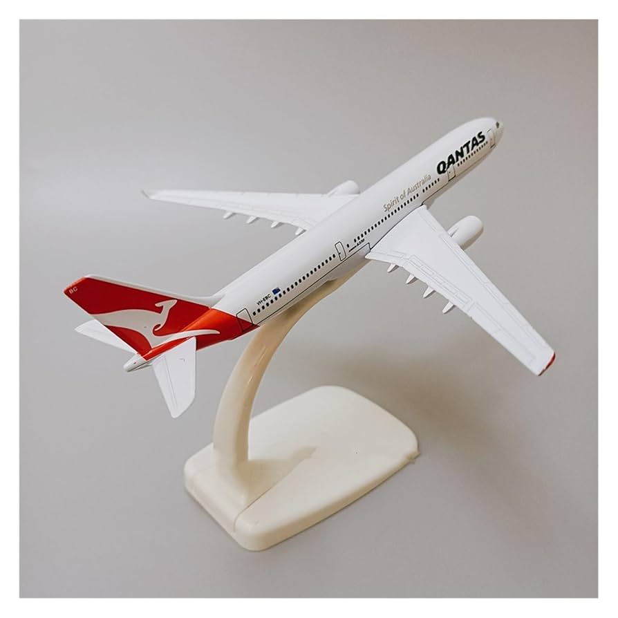 QANTAS 航空機モデル 全長約47センチ sddefault.jpg