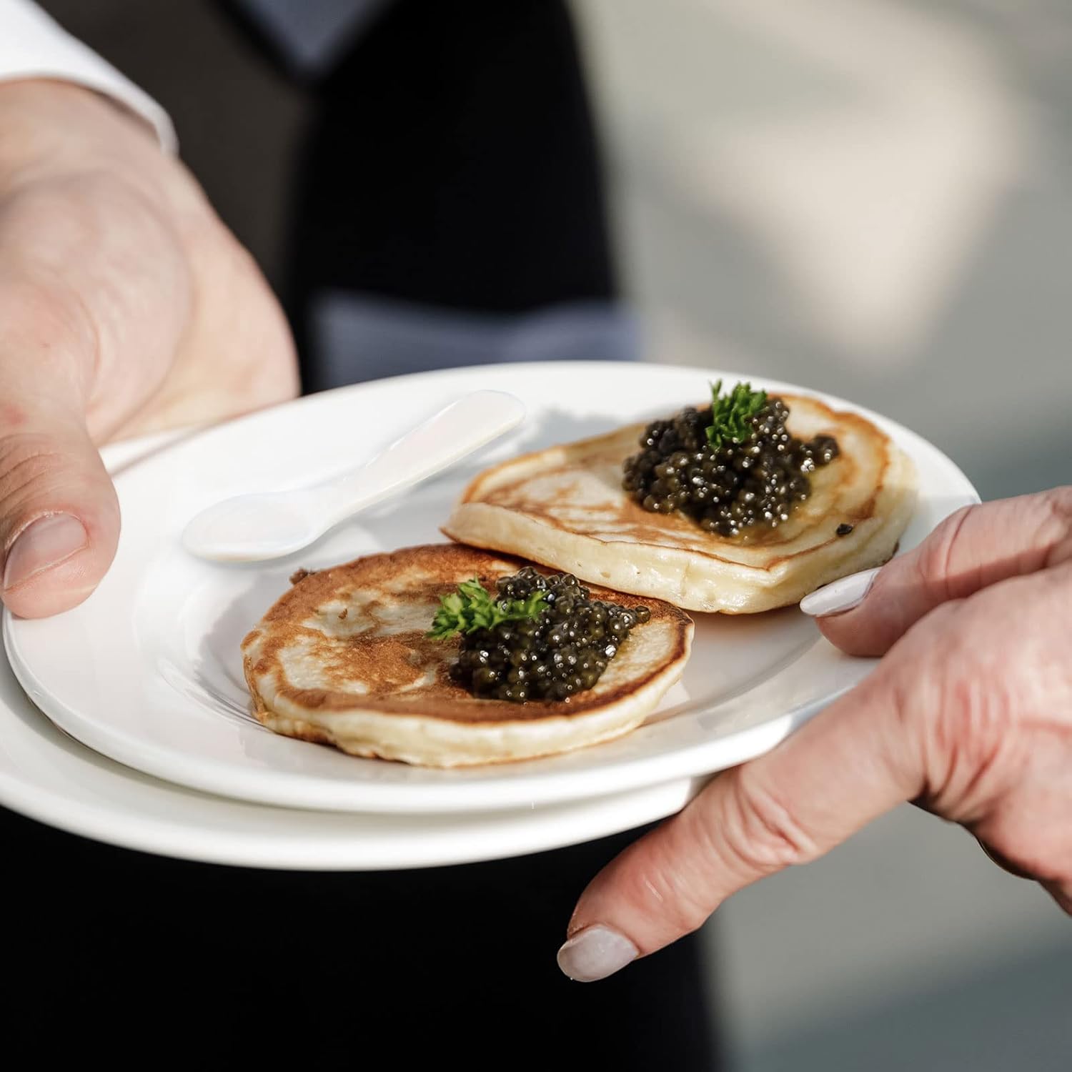 Caviar Mother of Pearl Spoons (20 Pieces) - Image 7