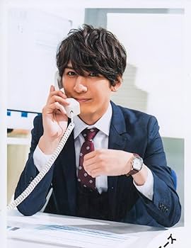 ジャニーズWEST  WEST.  藤井流星　公式写真　フォト Amazon.co.jp: ジャニーズWEST 公式生写真 （藤井流星）WA00345