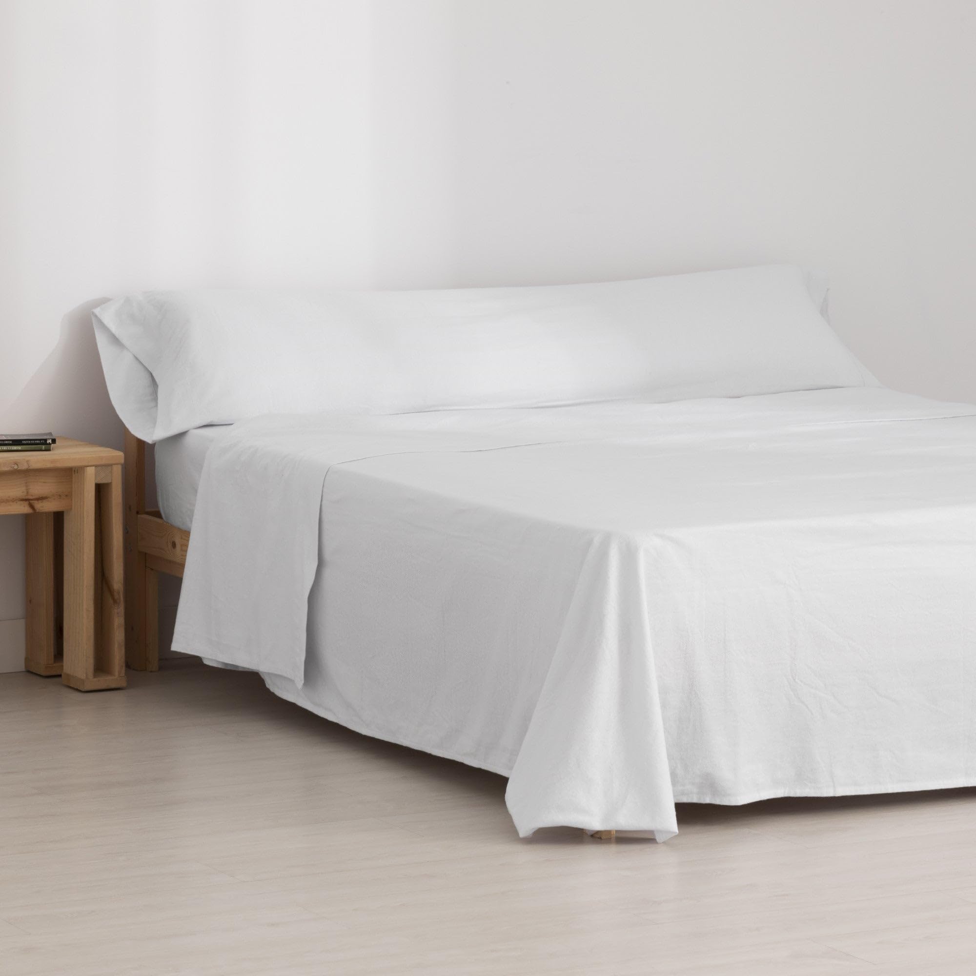 BELUM | Juego Sabanas Franela Blanco 90 100% algodón, Juego sabanas Compuesto por: Encimera: 160x270cm Bajera: 90x200 cm + 30 cm Fuelle. Almohada 45x110