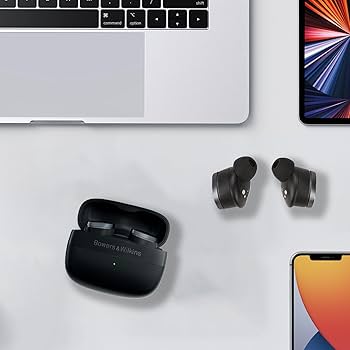 イヤホン B&W PI8 BLACK Pi8 - Reference in-ear True Wireless earbuds | Bowers