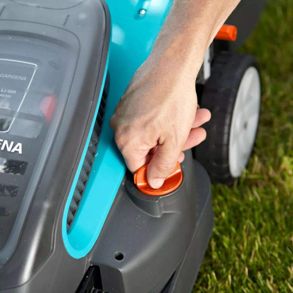 Gardena zestaw akumulatorowej kosiarki PowerMax Li-40/32: kosiarka do trawników do 280 m², szer. cięcia 32 cm, pojemność 30 l, wys. koszenia 20–60 mm, składana rączka, ergonomiczny uchwyt (5033-20)