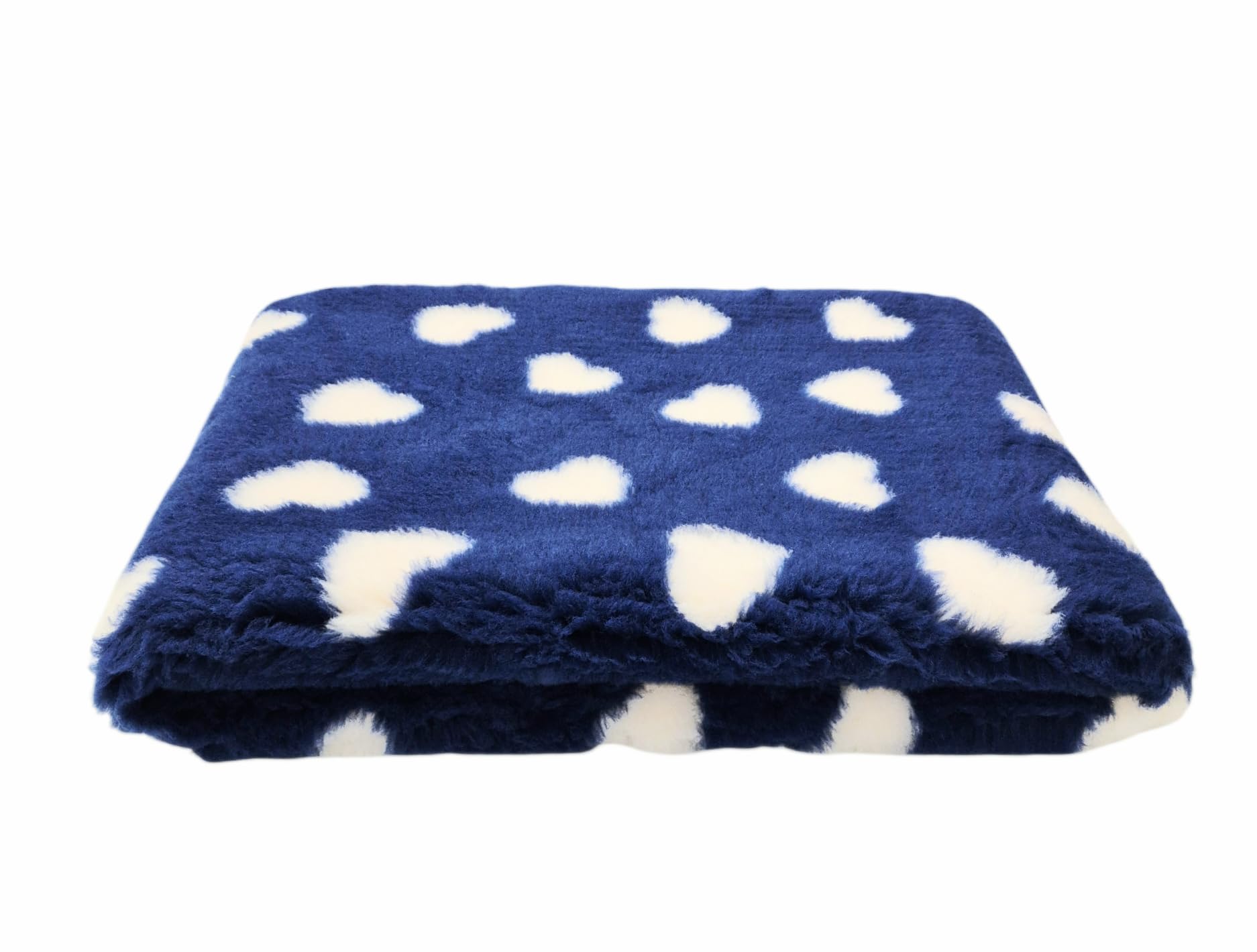 WOOF AND PUP | Non Slip Vet Bedding | Navy Blue & Magnolia Hearts | Machine Washable | UK Manufactured | Non-slip | Dog Bed | Whelping | Vet bed | Hearts (150cm x 200cm)