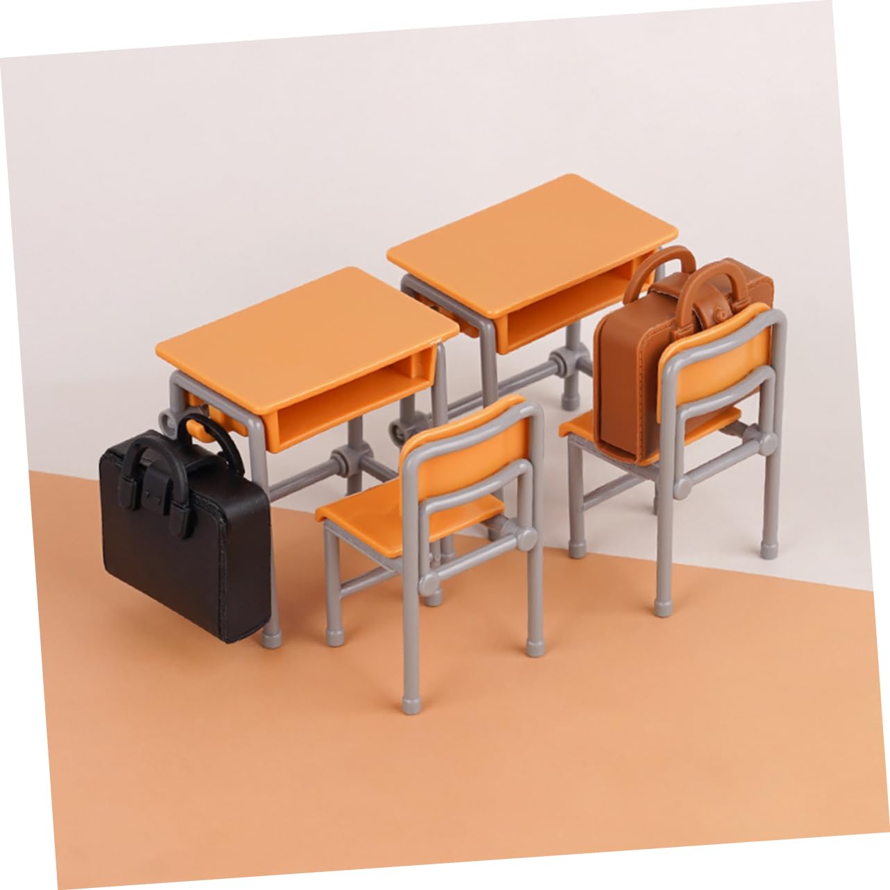 Amazon.co.jp: SOPOTUTU 1セットのミニチュア学校机 椅子 教室用バッグ