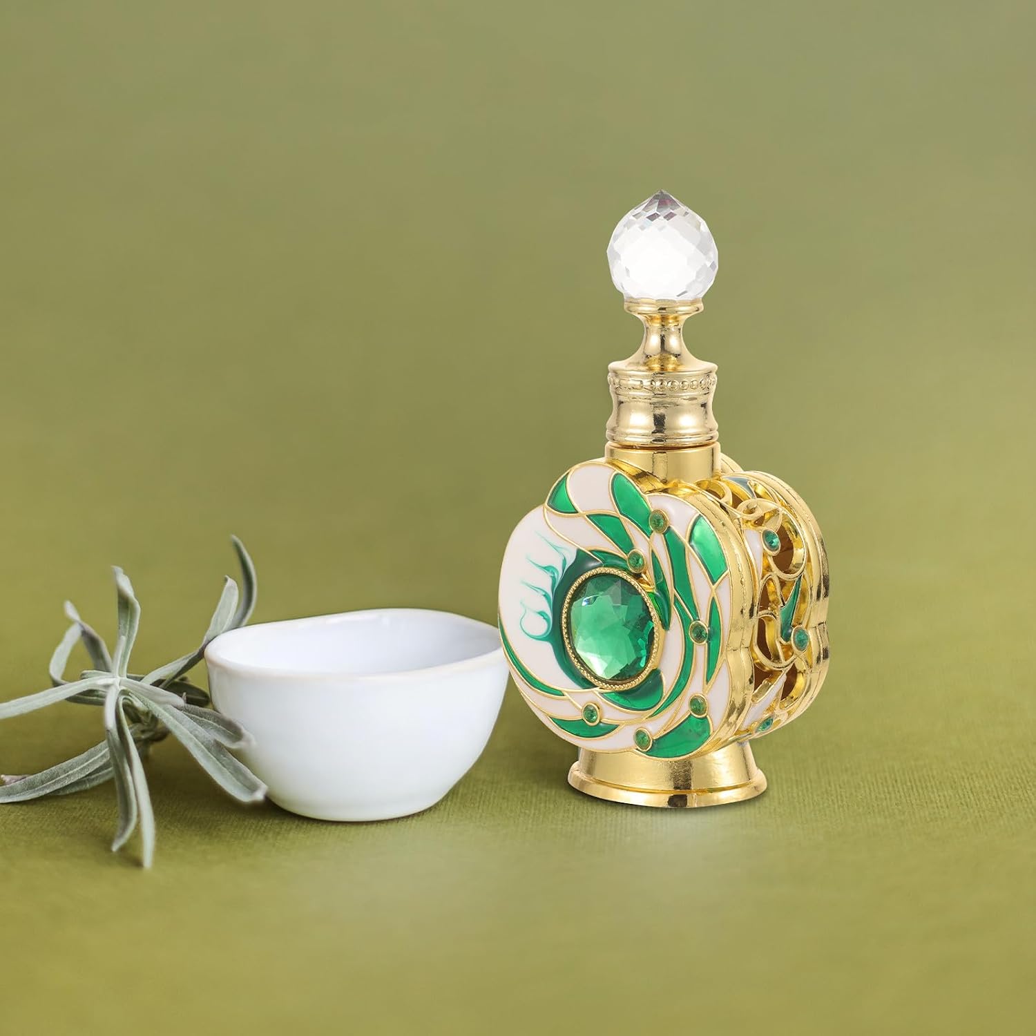 12ml Green Metal Flower Essential Oil Bottle Refillable Perfume Sample Bottle Empty Fragrance Container for Travel and Aromatherapy