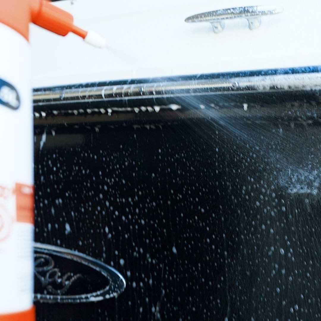 wortek Kit de pré-nettoyage pour bateau Koch Chemie Hull Precleaner Acid 1 l Hac avec gant de lavage en microfibre GFK Nettoyant acide pré-nettoyant pour pont de bateau