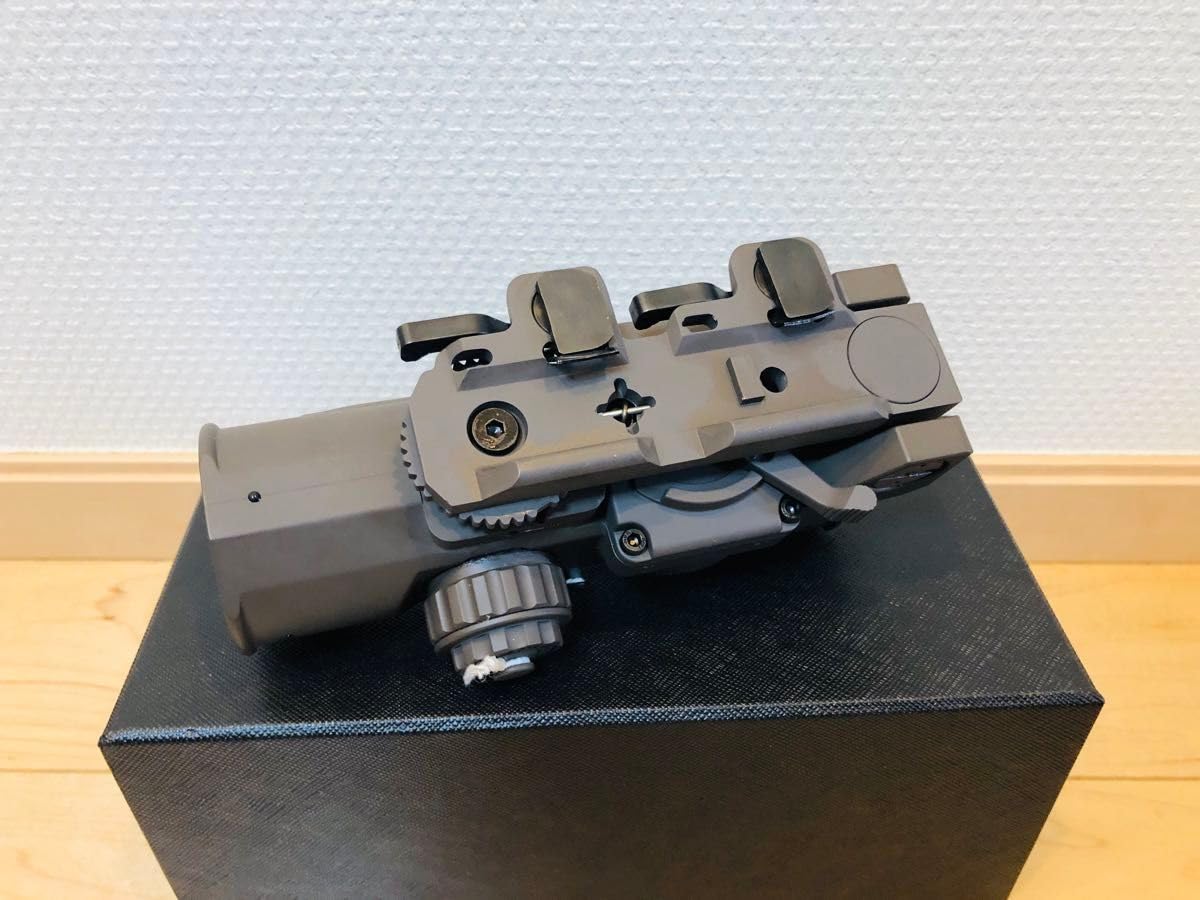 Amazon.co.jp: HOLY WARRIOR ELCAN Specter レプリカ FDE 発光